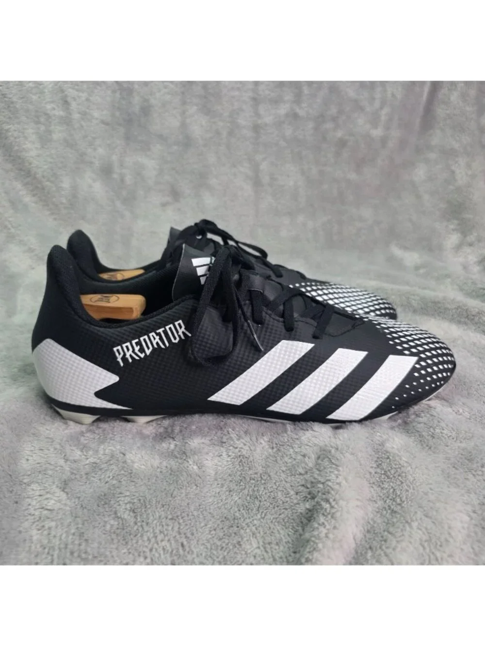 Mens Adidas Predator 20.4 Firm Ground Soccer Cleats Black & White Size US 12